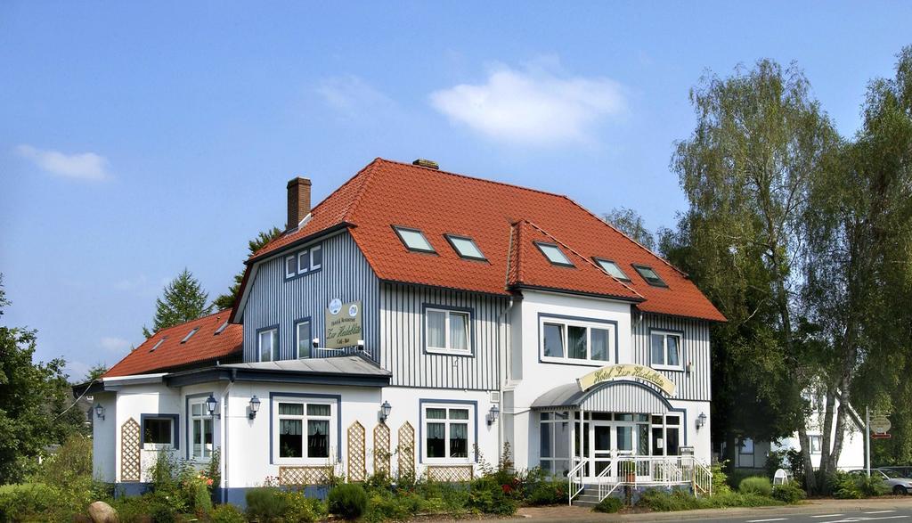Hotel Zur Heidebluete Hambühren Екстериор снимка