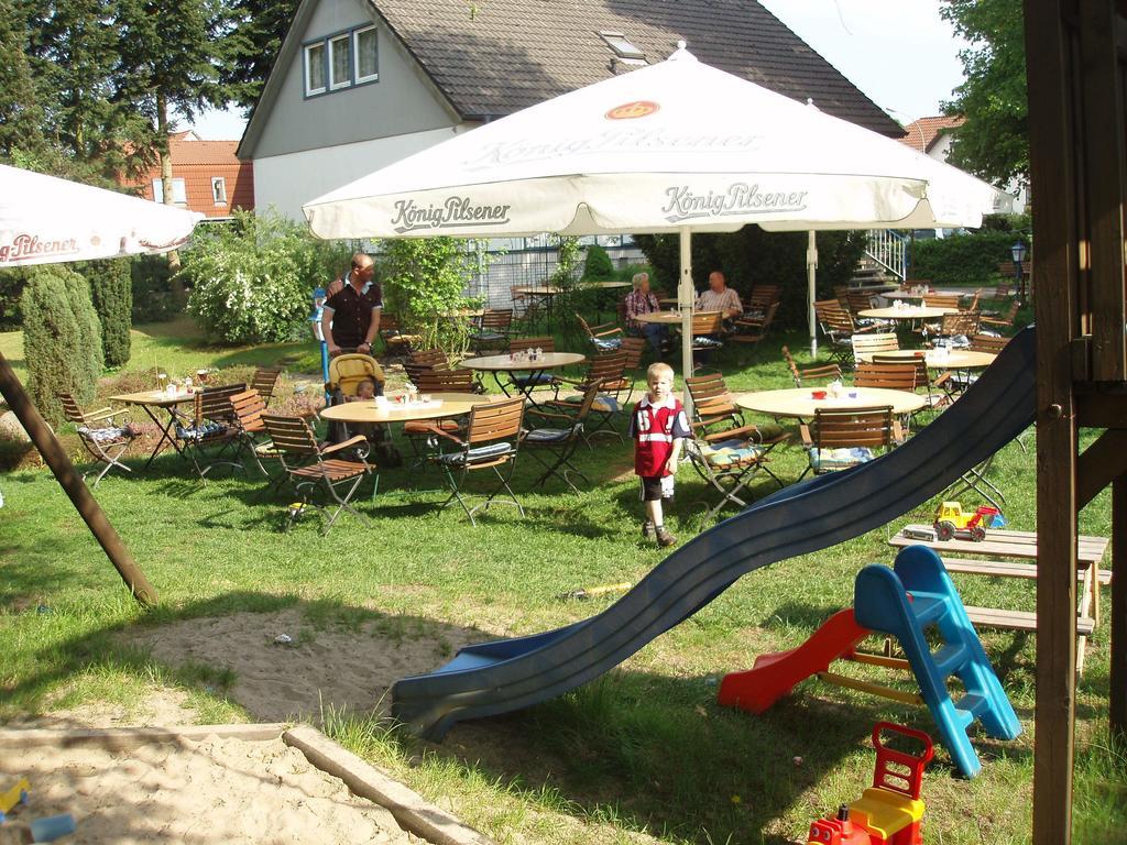 Hotel Zur Heidebluete Hambühren Екстериор снимка