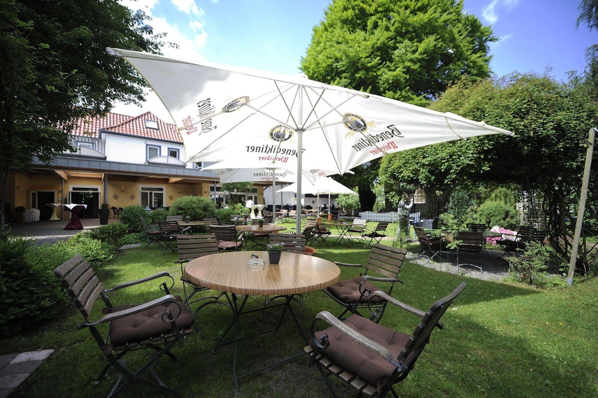 Hotel Zur Heidebluete Hambühren Екстериор снимка