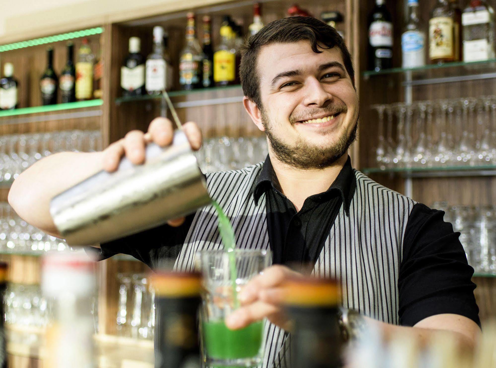 Hotel Zur Heidebluete Hambühren Екстериор снимка