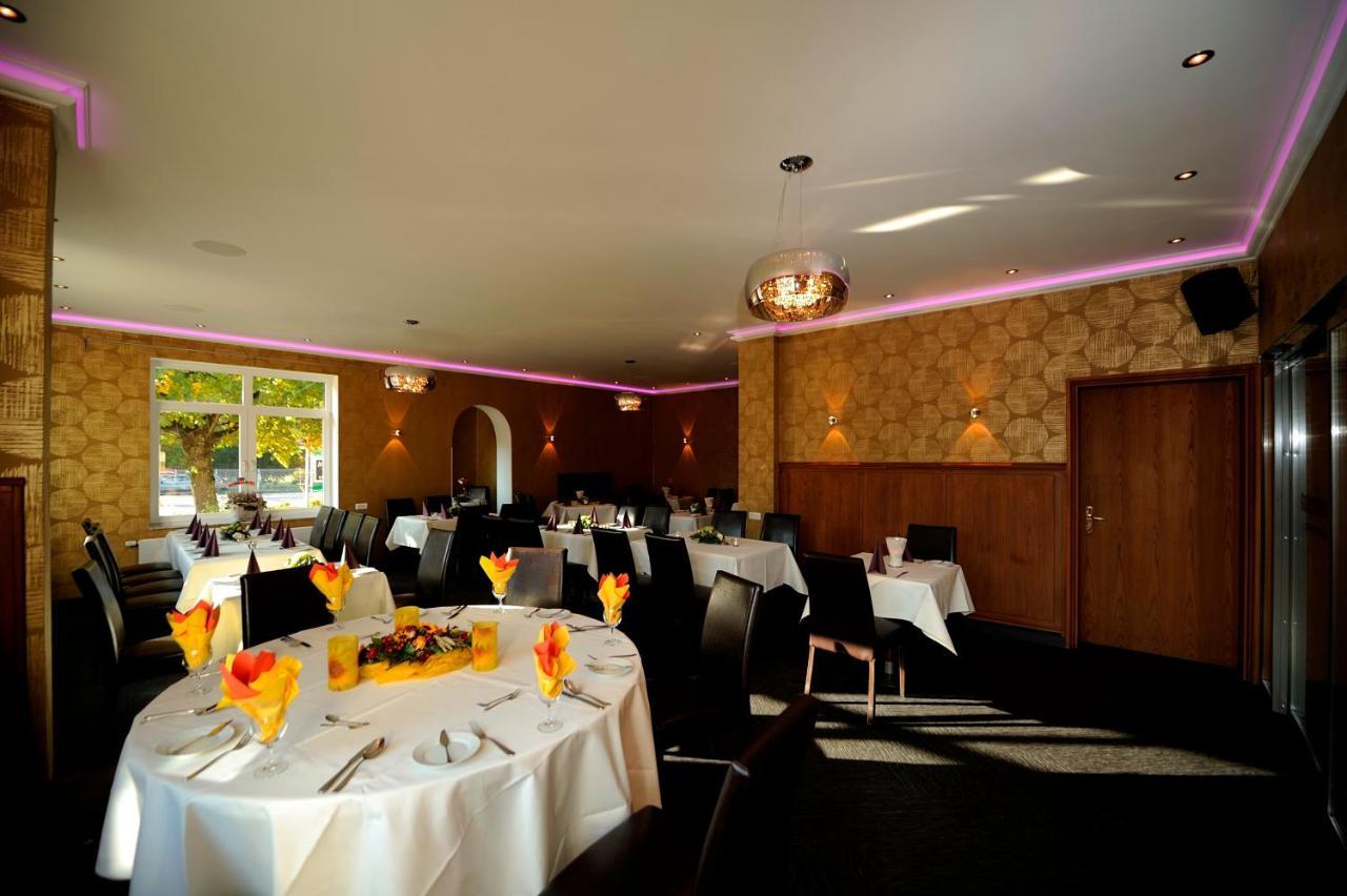 Hotel Zur Heidebluete Hambühren Екстериор снимка